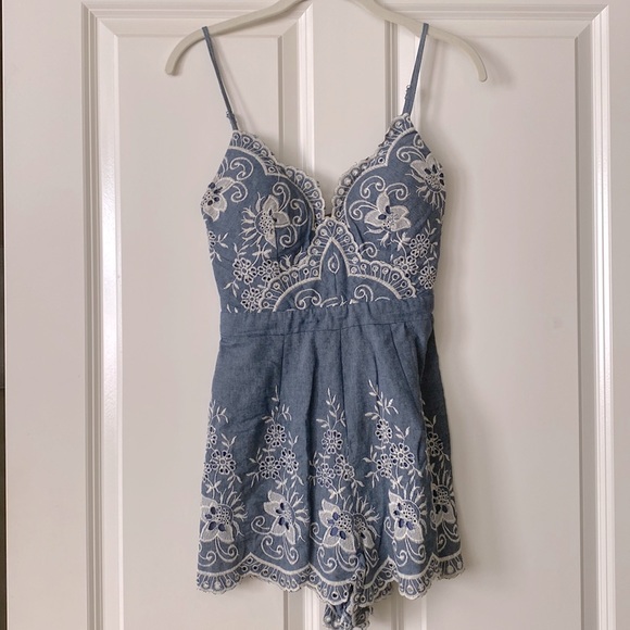 Hello Molly Denim with White Detailing Girl Power Playsuit Size 8 (AUS) - Picture 4 of 8